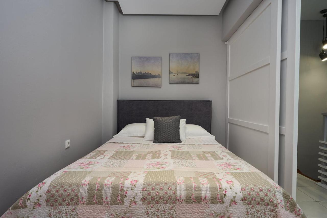 Old Town Luxury Velvet Apartment Rhodes City Exterior photo