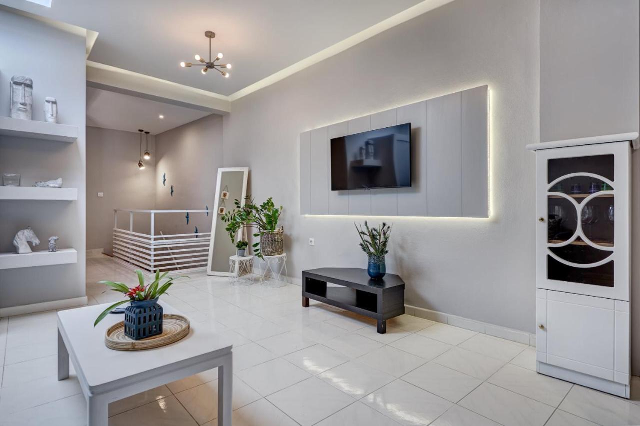 Old Town Luxury Velvet Apartment Rhodes City Exterior photo